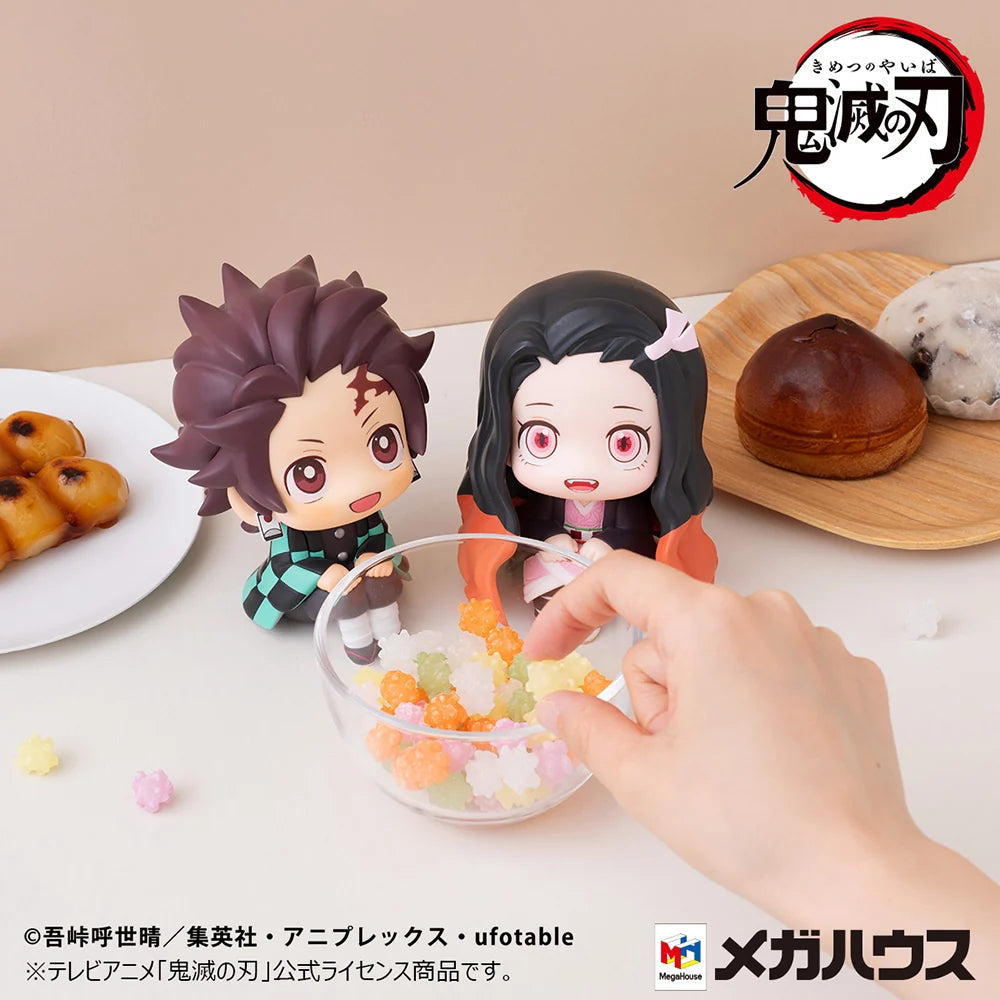 Demon Slayer: Kimetsu no Yaiba - Tanjiro Kamado (Sharp face Ver.) & Nezuko Kamado (Conquered the Sun Ver.) Set [with gift] Lookup Mini Figure MegaHouse