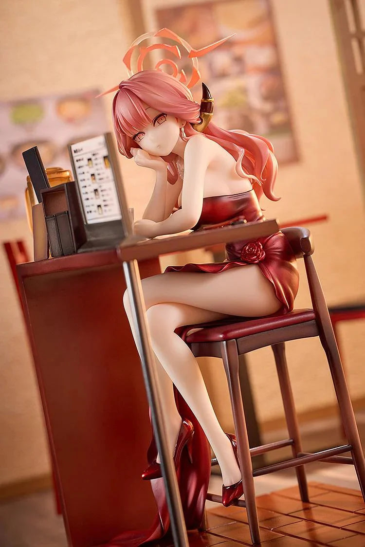Blue Archive - Aru (Dress Memorial Lobby Ver.) 1/7 Scale Figure Solarain