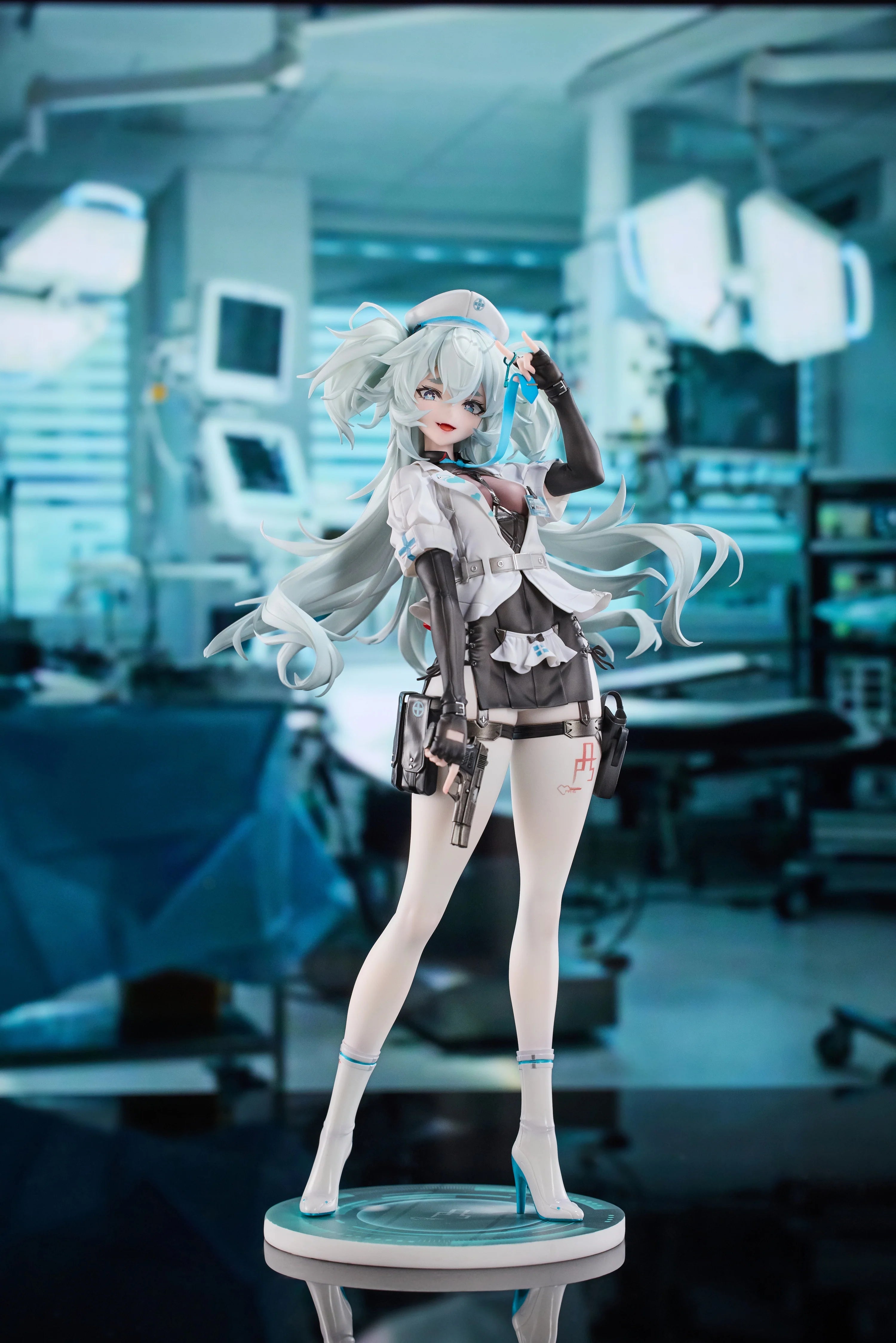 GIRLS' FRONTLINE 2: EXILIUM - Florence Alluring White Feather 1/6 Scale Figure VKEND
