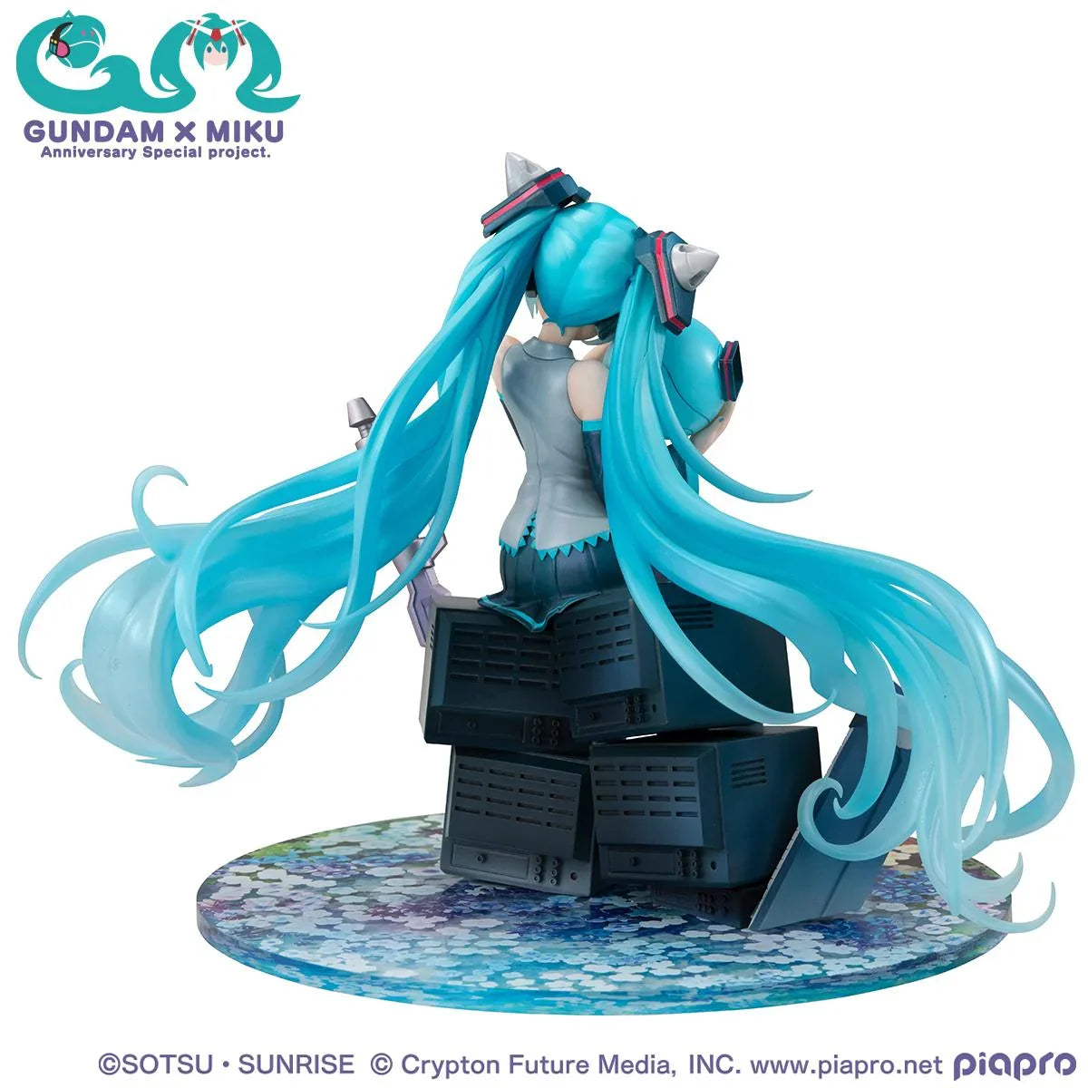 Hatsune Miku x 00 Gundam - Hatsune Miku (Mobile Suit Gundam 45th Anniversary Ver.) 1/7 Scale Figure MegaHouse
