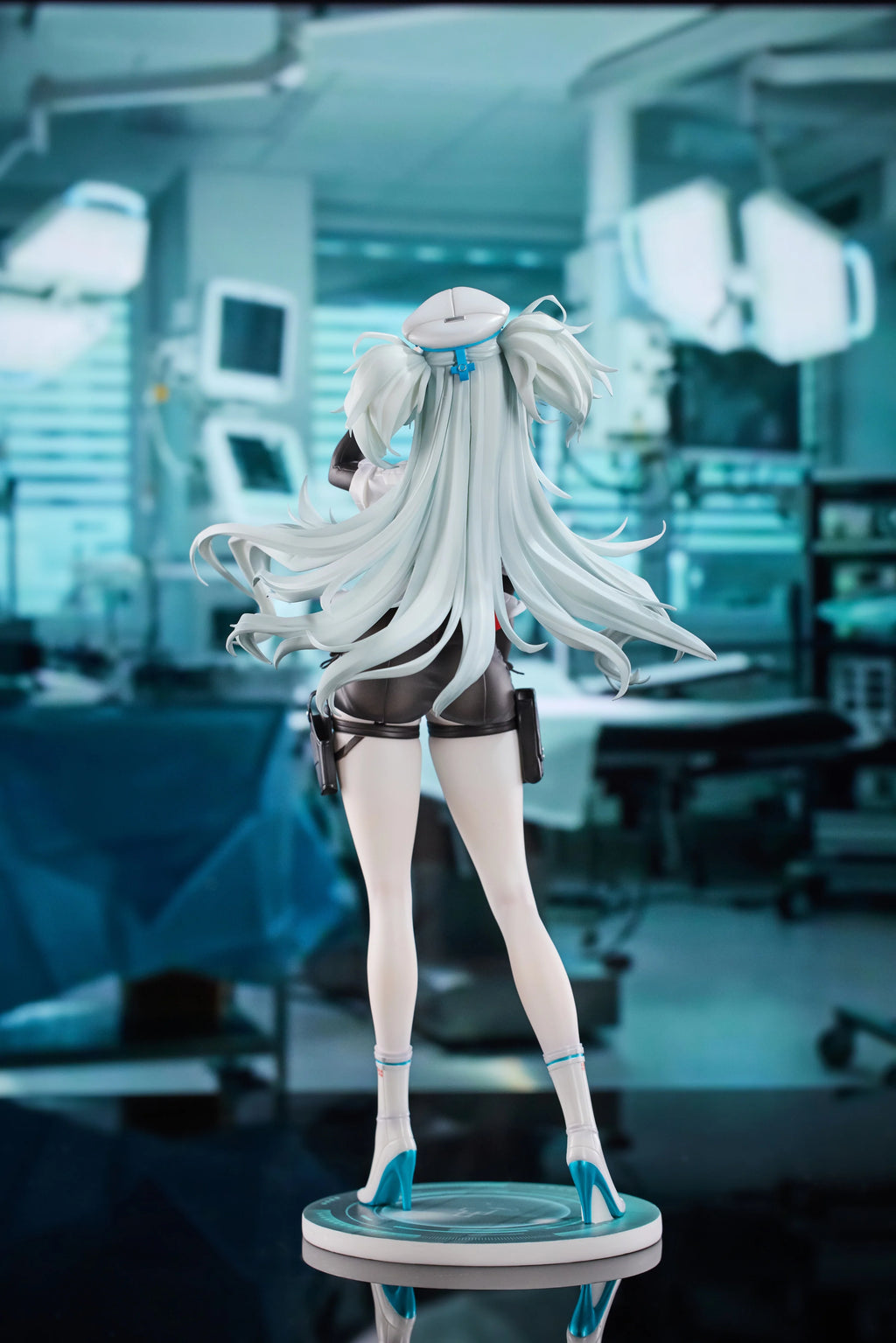 GIRLS' FRONTLINE 2: EXILIUM - Florence Alluring White Feather 1/6 Scale Figure VKEND