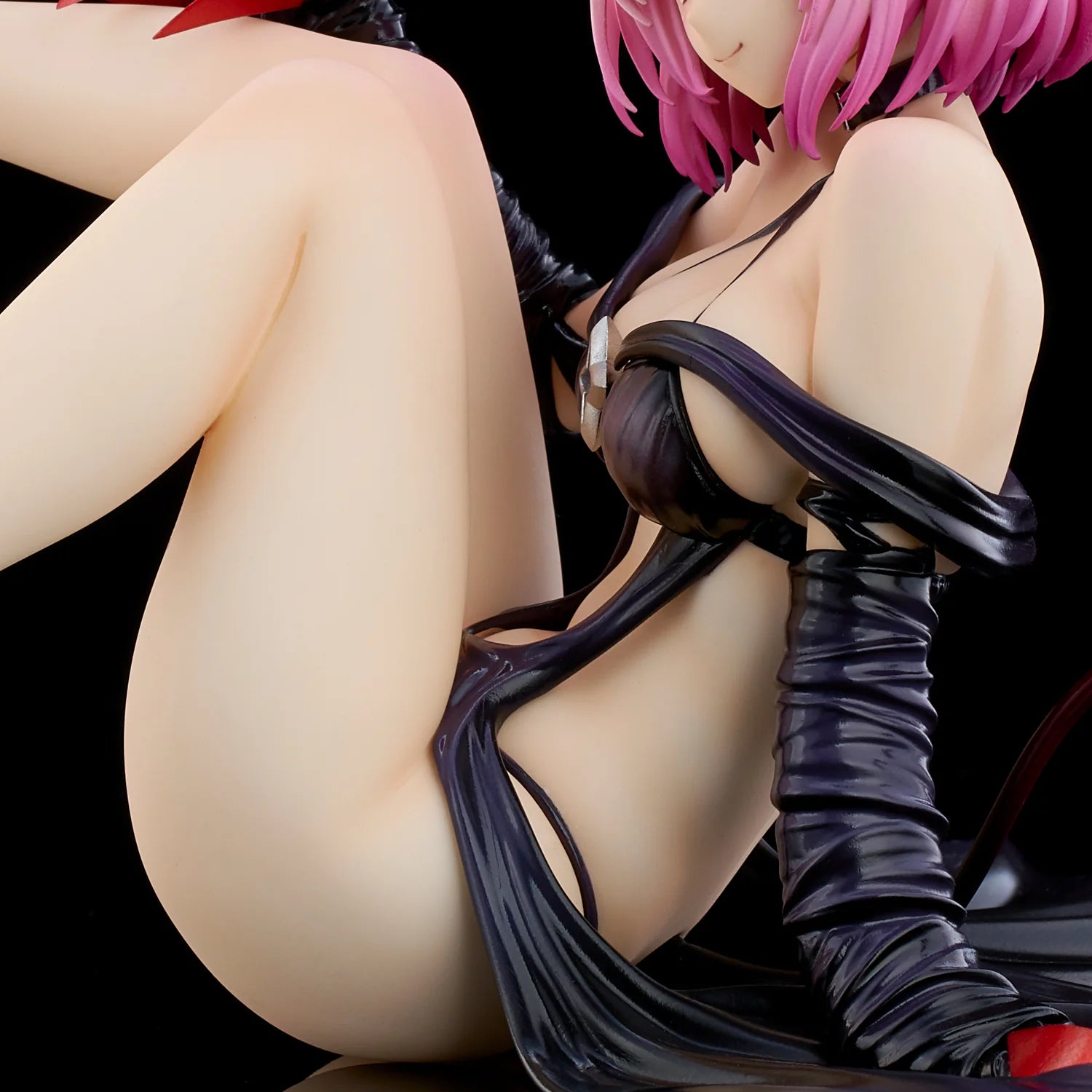 To Love-Ru Darkness - Momo Belia Deviluke (Darkness Ver.) 1/6 Scale Figure Union Creative