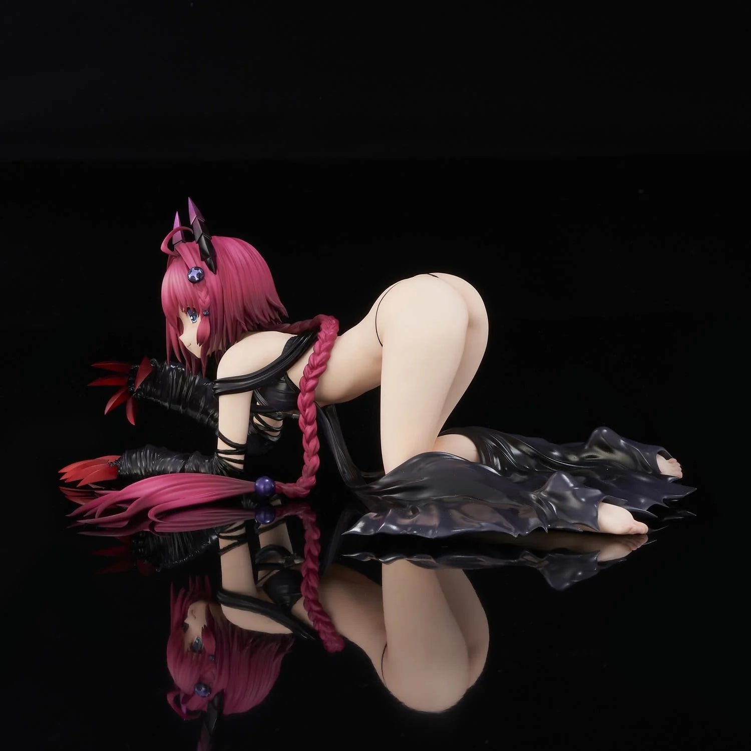 To Love-Ru Darkness - Mea Kurosaki (Darkness Ver.) 1/6 Scale Figure Union Creative
