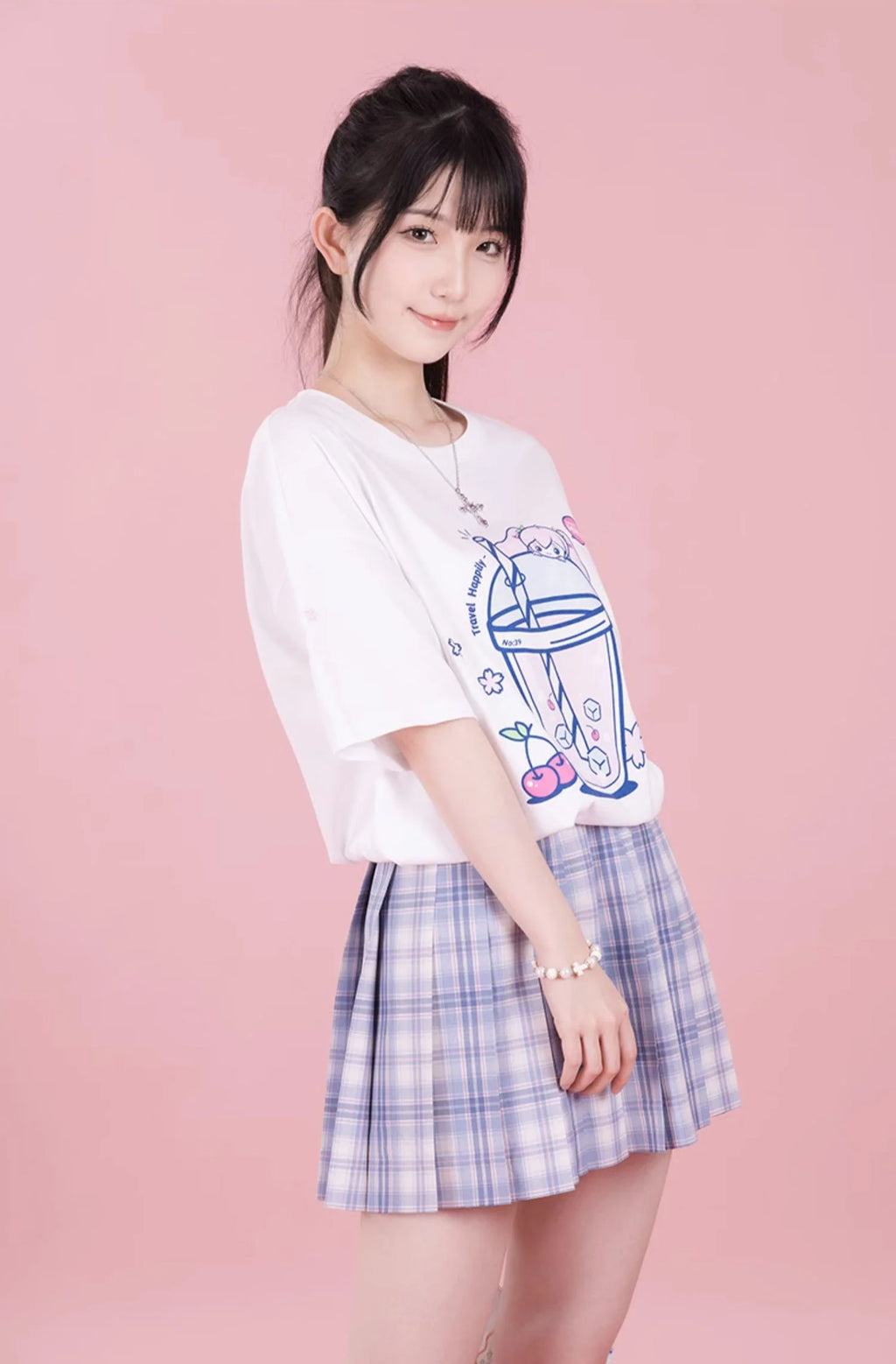 Hatsune Miku - Sakura Miku Happy Trip T-Shirt Moeyu
