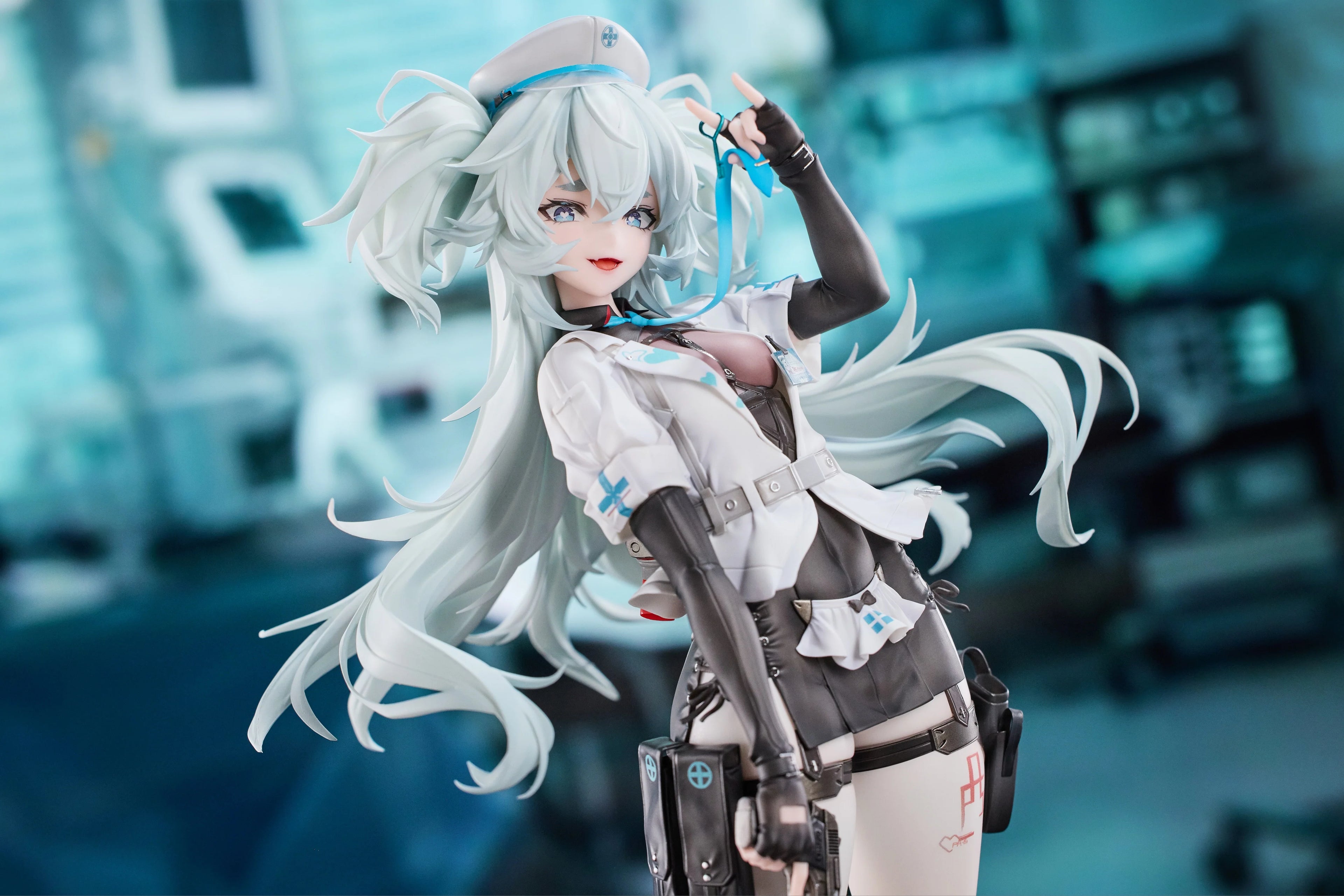 GIRLS' FRONTLINE 2: EXILIUM - Florence Alluring White Feather 1/6 Scale Figure VKEND