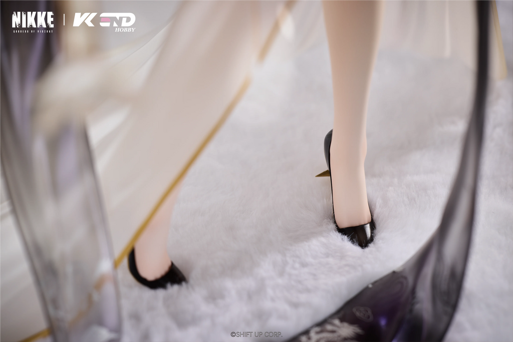 Goddess of Victory: Nikke - Crown (Glorious Flower Ver.) 1/4 Scale Figure VKEND