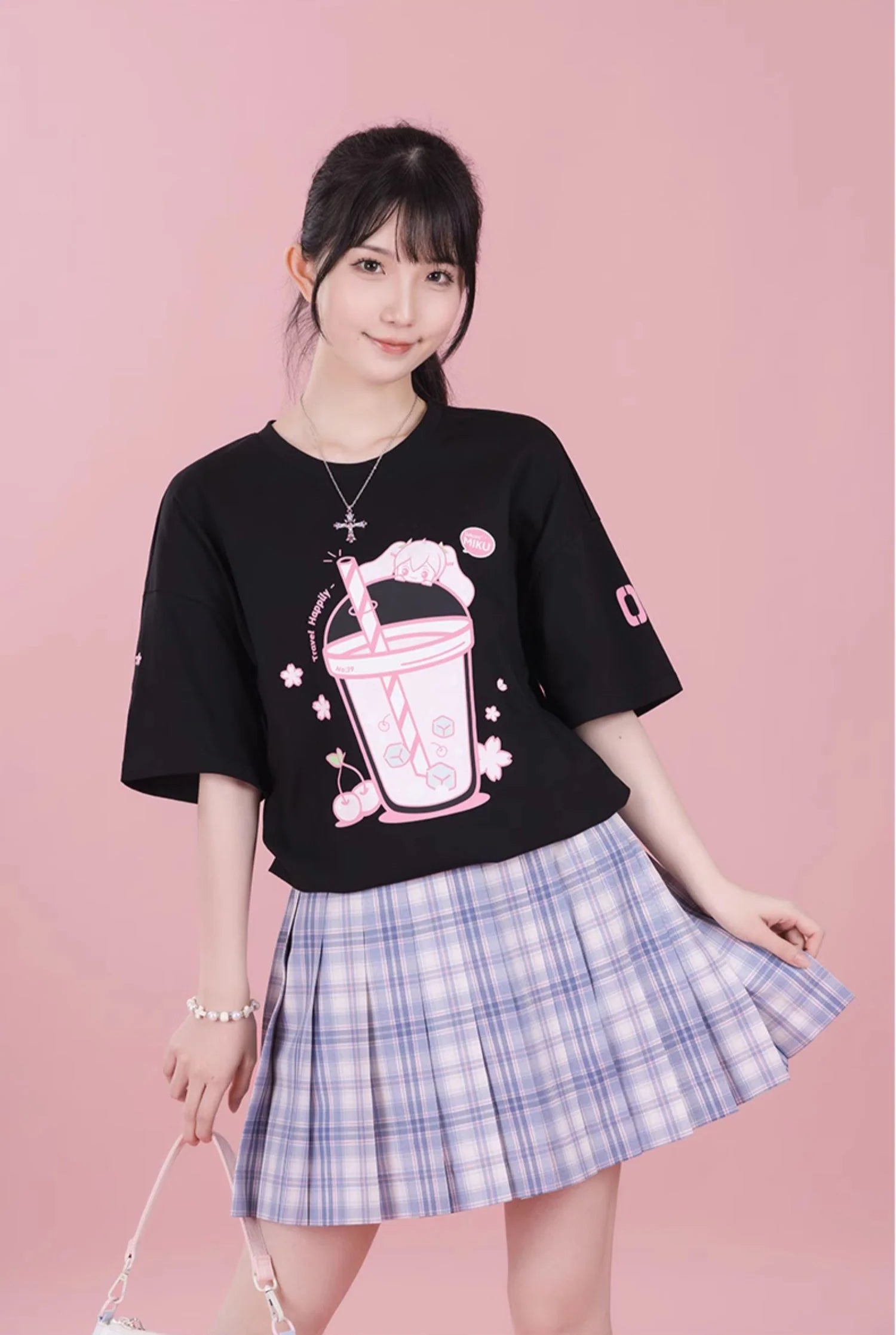 Hatsune Miku - Sakura Miku Happy Trip T-Shirt Moeyu