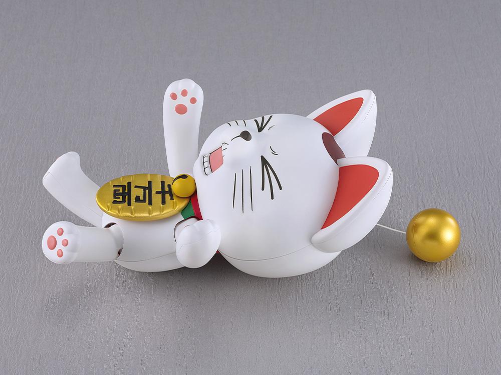 Dandadan - Turbo Granny Beckoning Cat Plastic Model Kit Good Smile Company