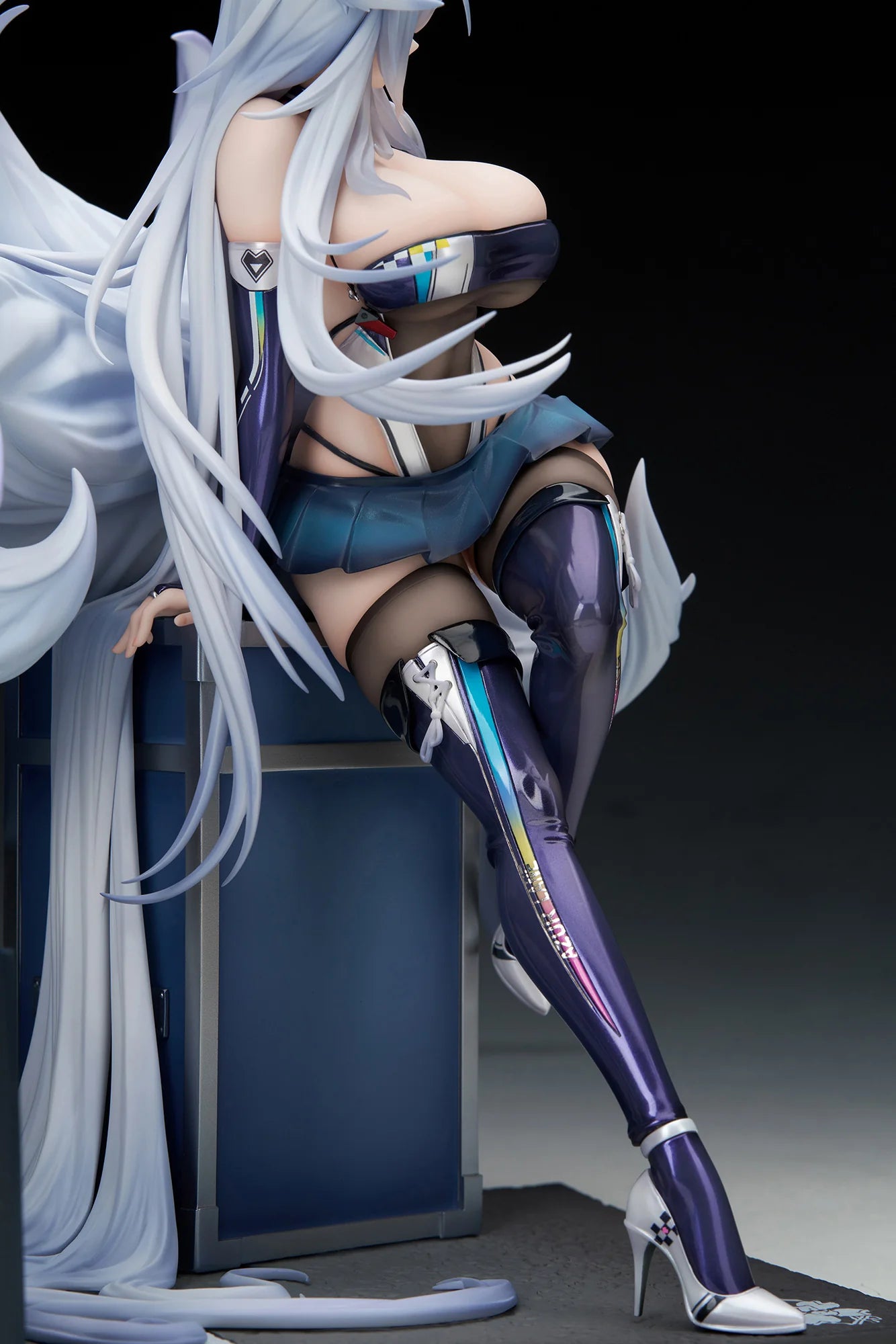 Azur Lane - Shinano (Moonlit Chrome Ver.) 1/7 Scale Figure APEX