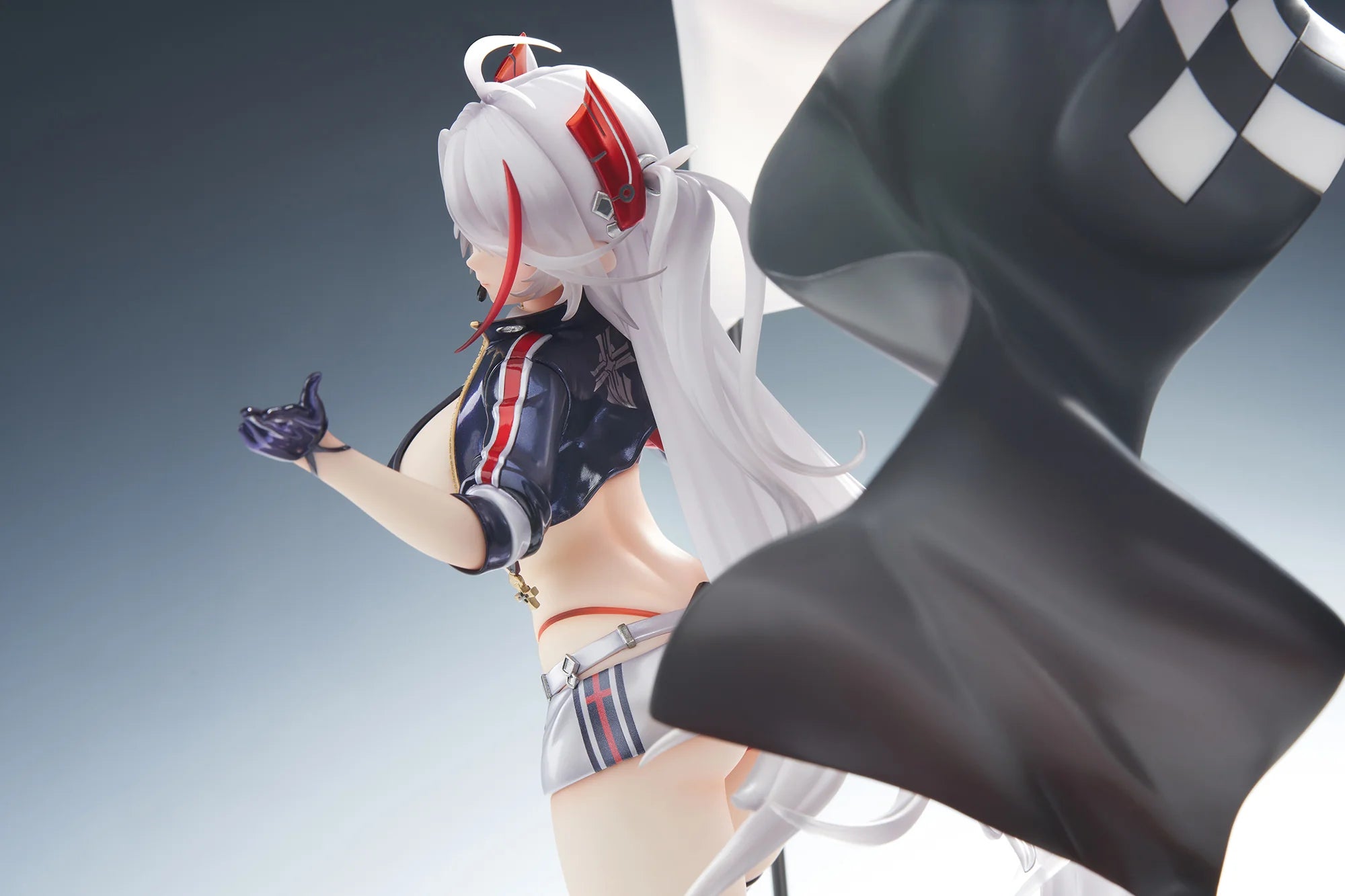 Azur Lane - Prinz Eugen (Final Lap Ver.) 1/7 Scale Figure APEX