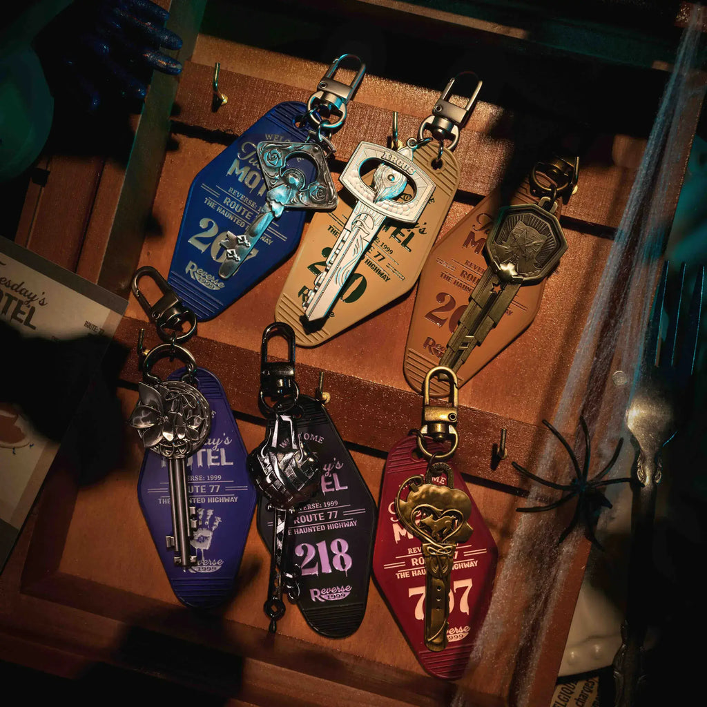Reverse: 1999 - Keys to The Doors Series Keychain BLUEPOCH