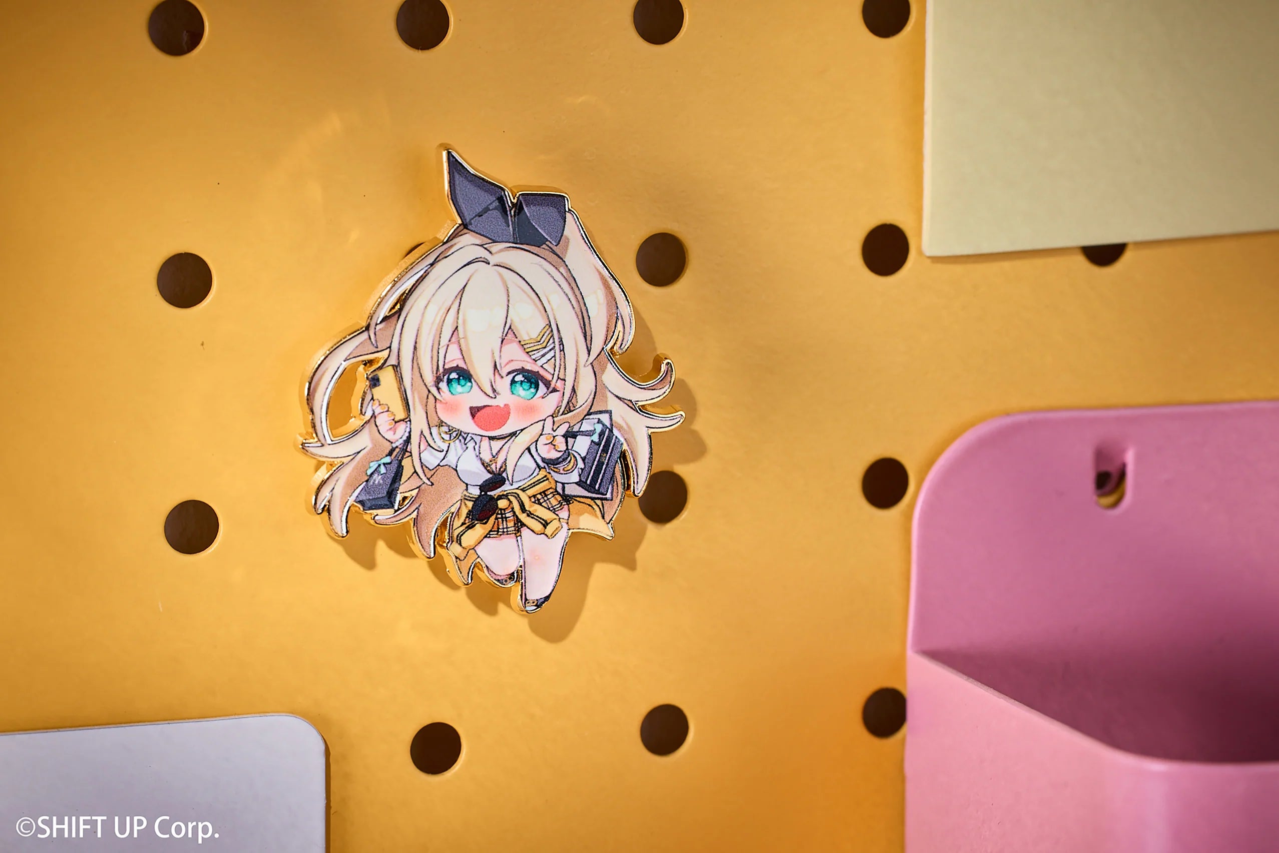 GODDESS OF VICTORY: NIKKE - Chibi Pin Badge Hobbysakura