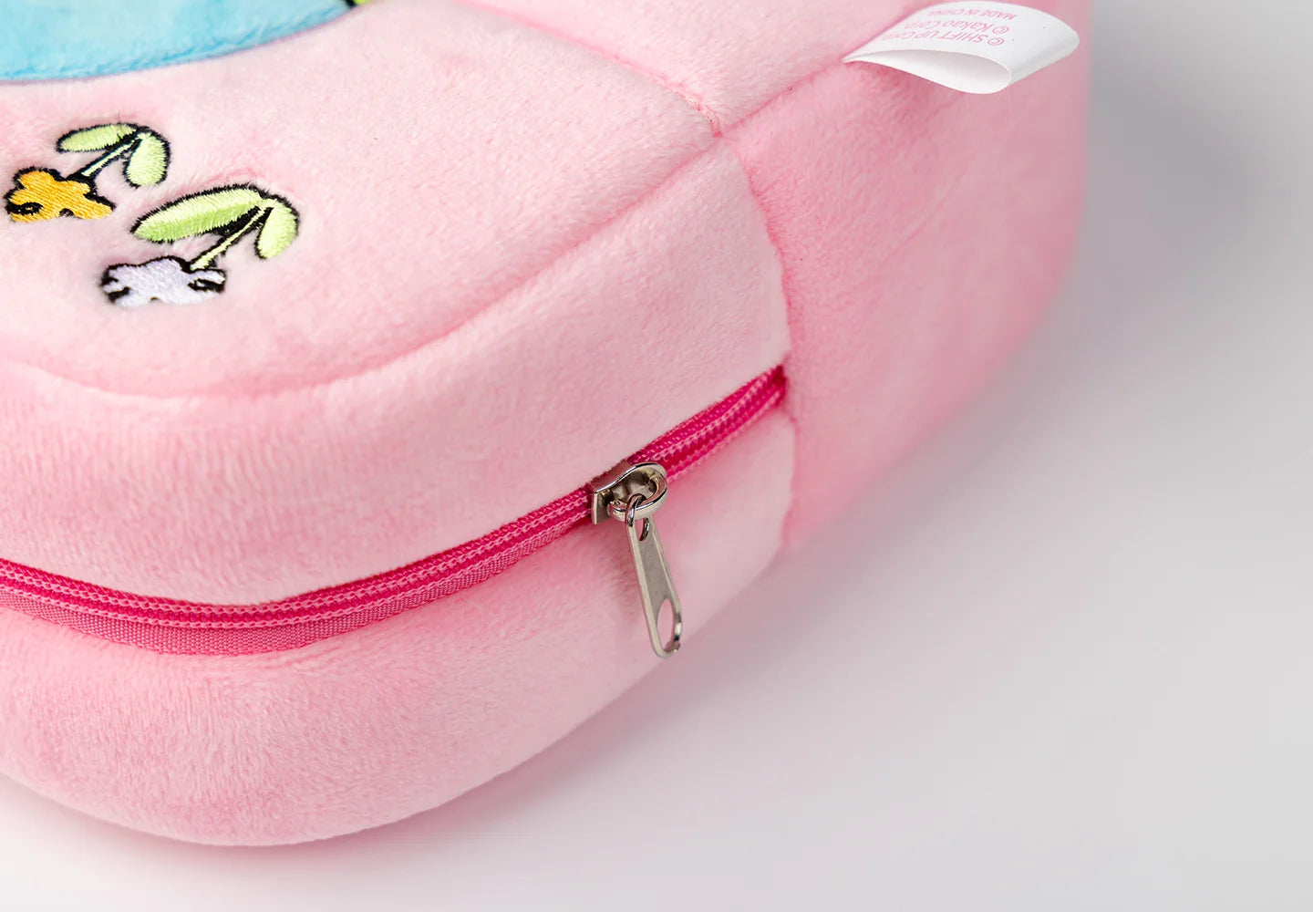Goddess of Victory: Nikke - Doro＆ Choonsik KAKAO FRIENDS Collab Series Pouch GNF TOYZ
