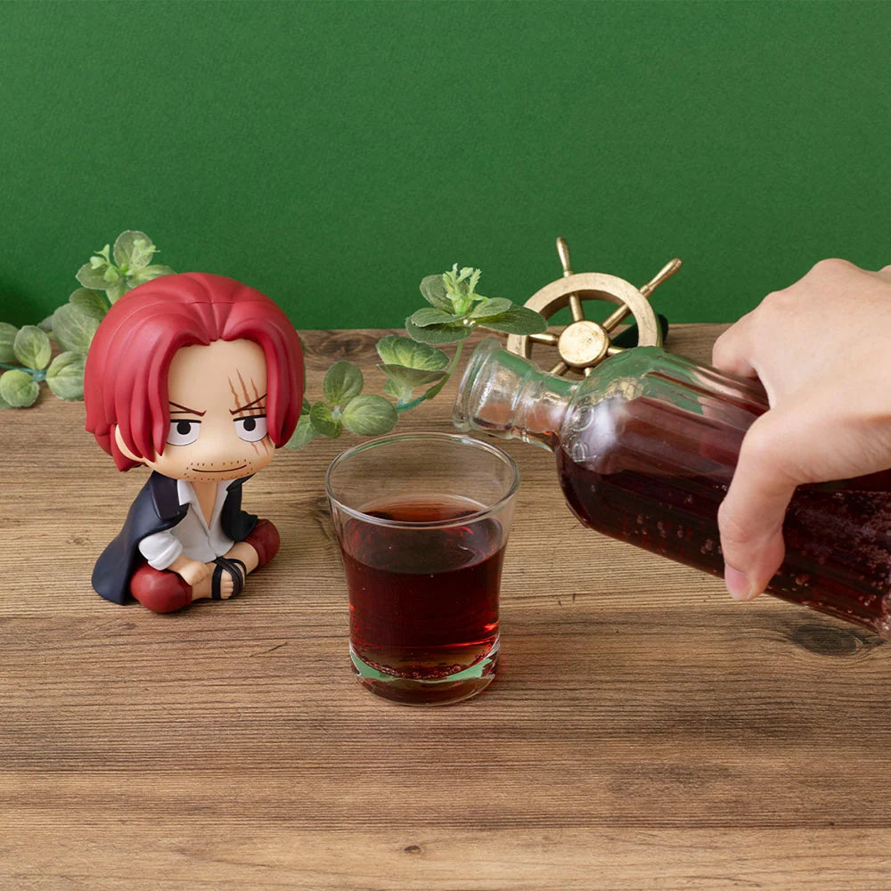 One Piece - Shanks (with gift) Lookup Mini Figure MegaHouse
