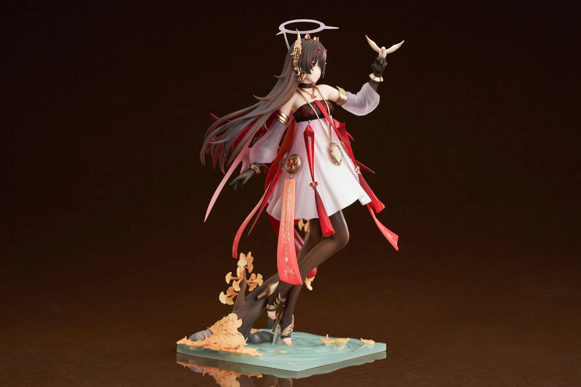 Punishing: Gray Raven - Lucia Plume(Eventide Glow Ver.) 1/7 Scale Figure Apex Innovation