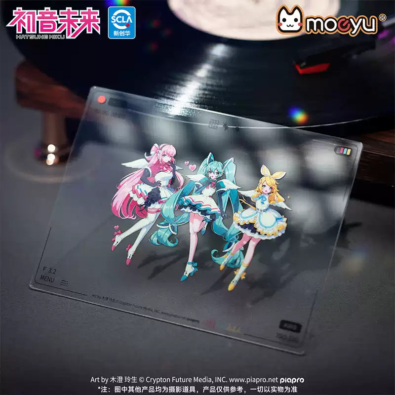 Vocaloid - Wings of the Synthwave Series Acrylic Clear Card Moeyu