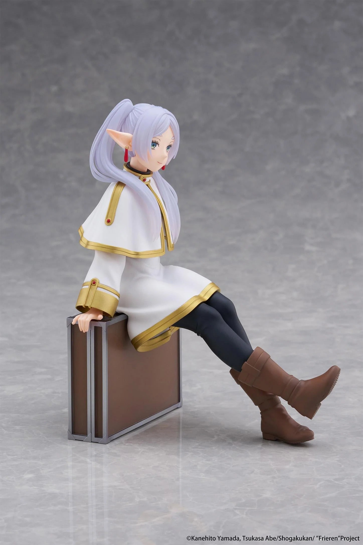 Frieren: Beyond Journey's End - Frieren (Trunk Case Ver.) Desktop Cute Prize Figure Taito