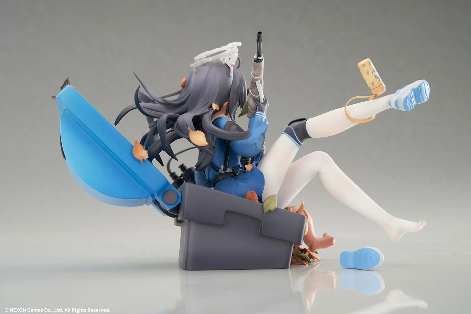 Blue Archive - Miyu (Observation of a Timid Person Ver.) 1/7 Scale Figure Elegant