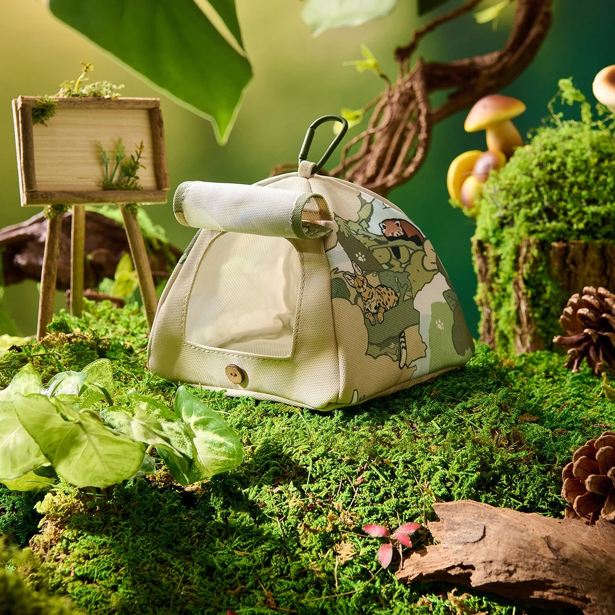 Reverse: 1999 - Tent-Shaped Itabag KAKACODE