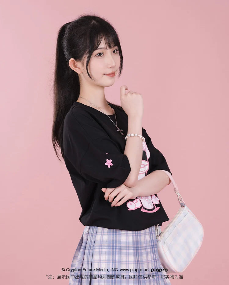 Hatsune Miku - Sakura Miku Happy Trip T-Shirt Moeyu