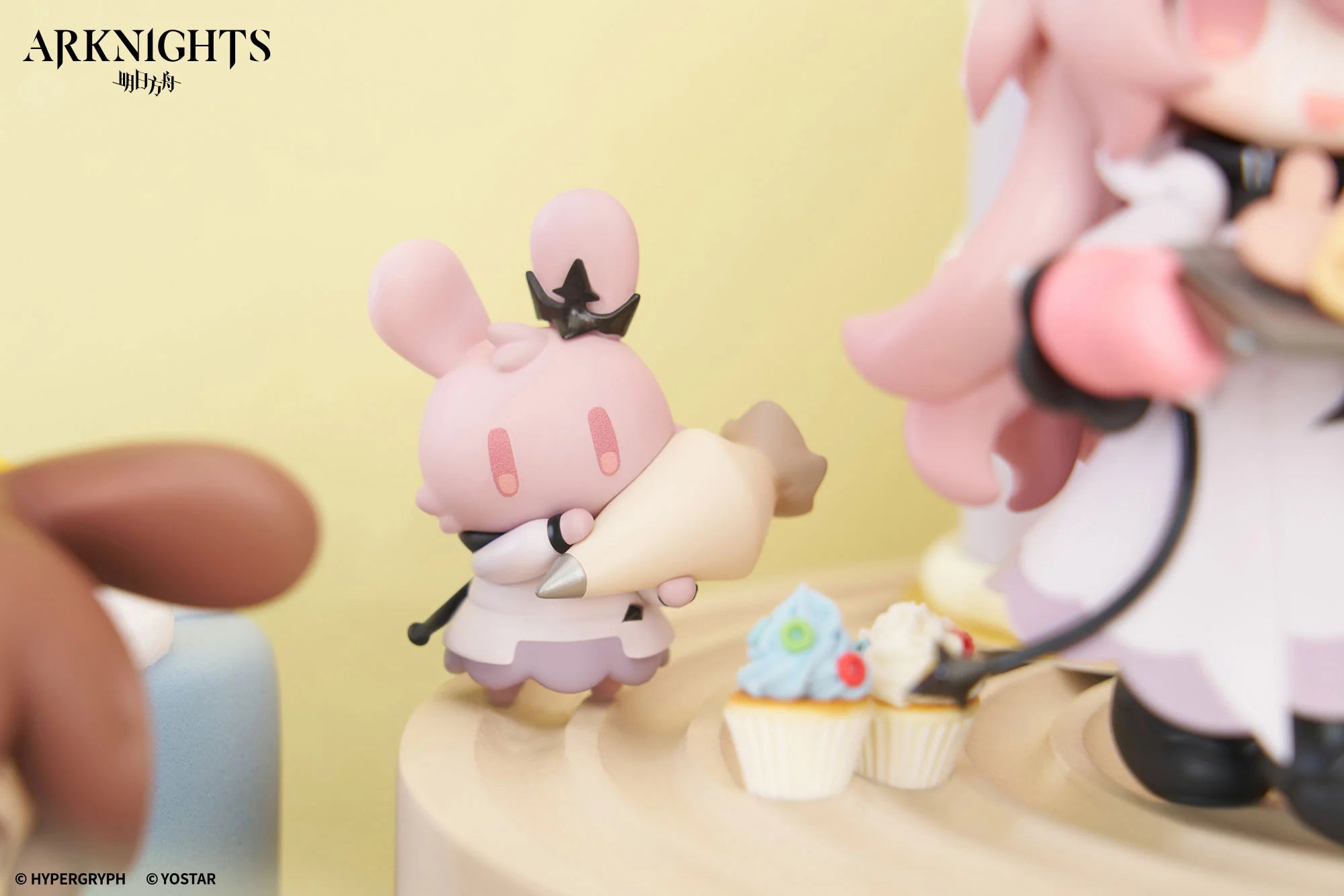 Arknights - Civilight Eterna Dessert Time Series Mini Figure APEX