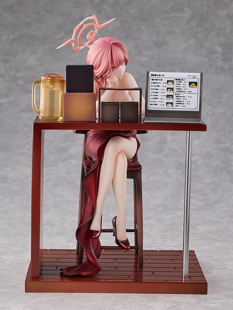 Blue Archive - Aru (Dress Memorial Lobby Ver.) 1/7 Scale Figure Solarain