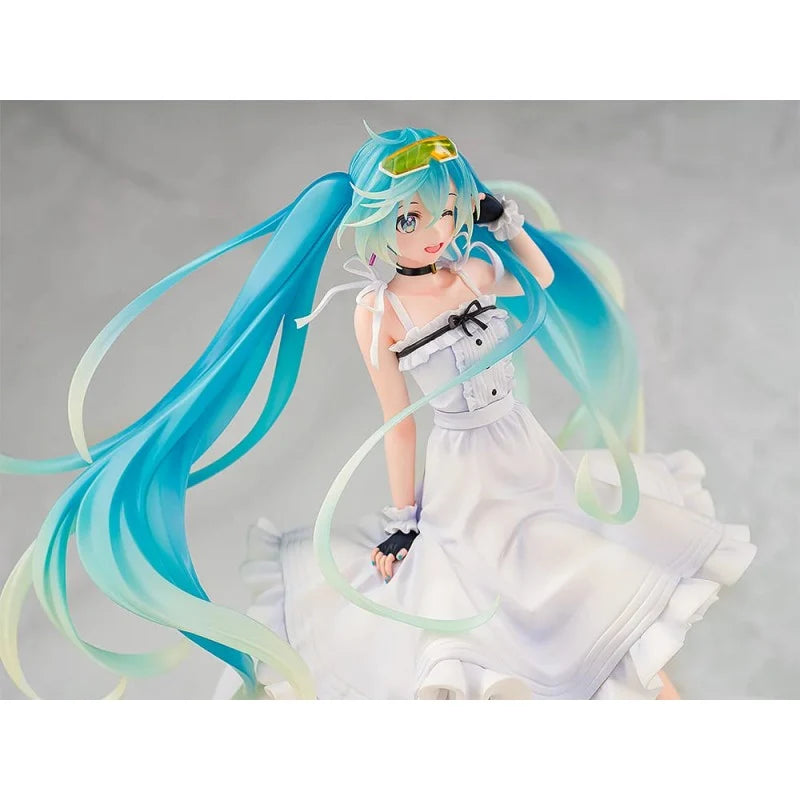 Hatsune Miku - Racing Miku (2021 Vacation Style Ver.) 1/6 Scale Figure Wonderful Works