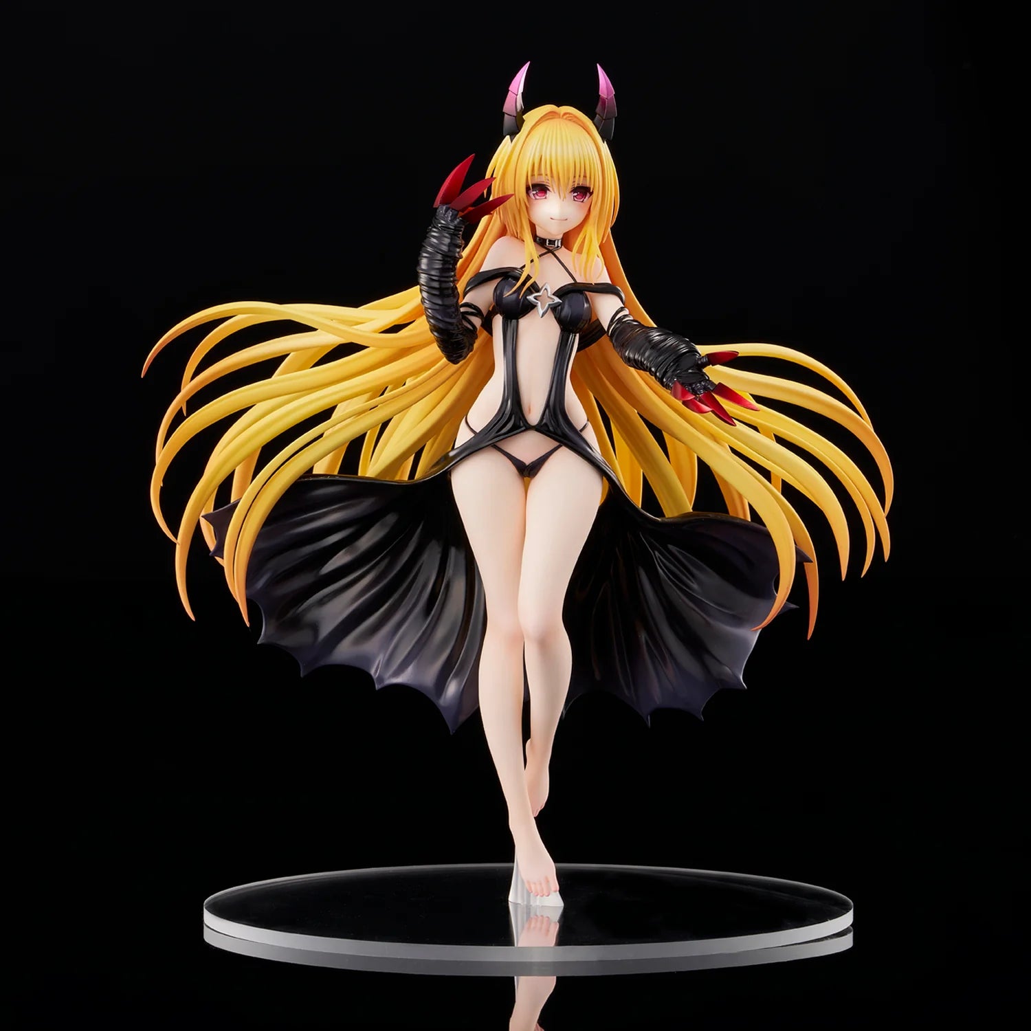 To Love Ru Darkness - Golden Darkness (Darkness Ver.) 1/6 Scale Figure FREEing