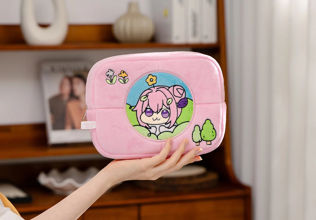 Goddess of Victory: Nikke - Doro＆ Choonsik KAKAO FRIENDS Collab Series Pouch GNF TOYZ