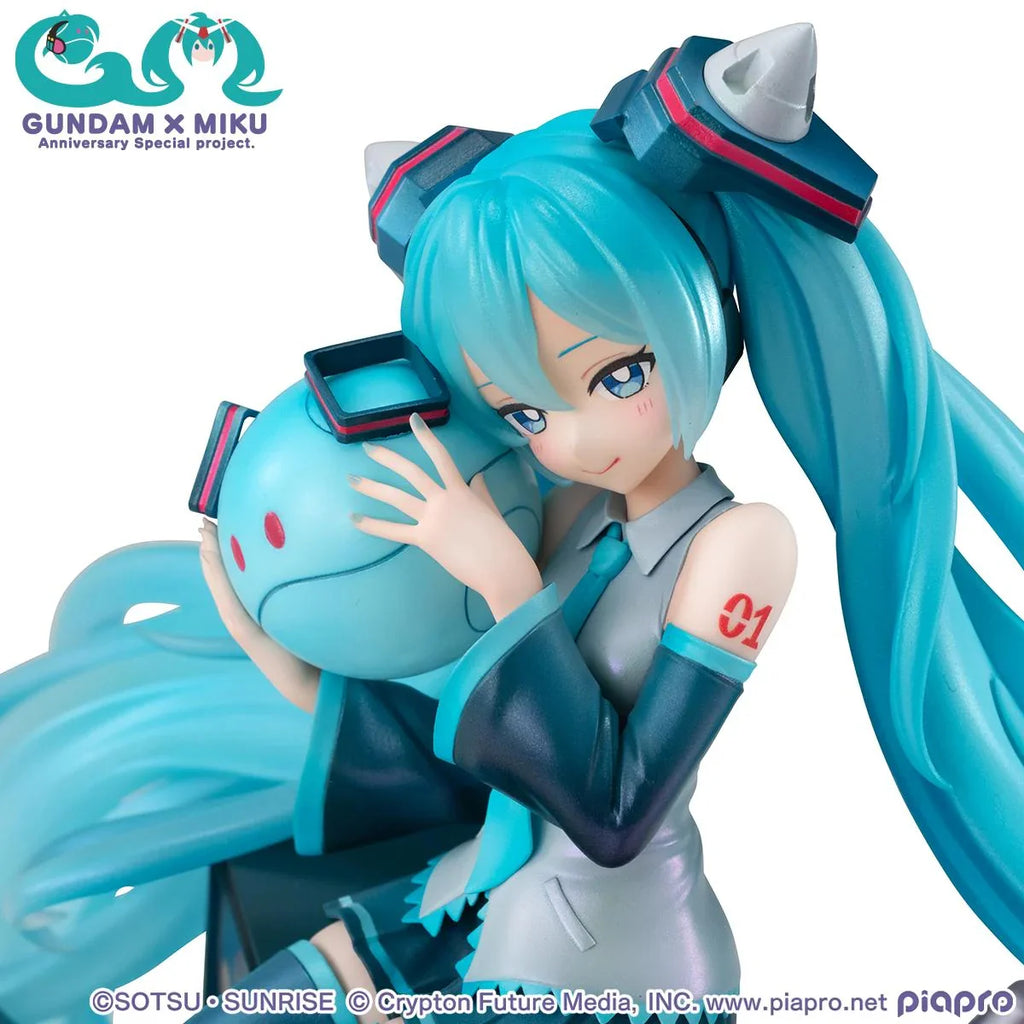 Hatsune Miku x 00 Gundam - Hatsune Miku (Mobile Suit Gundam 45th Anniversary Ver.) 1/7 Scale Figure MegaHouse