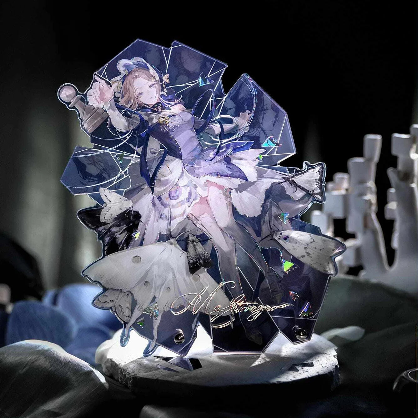 Reverse: 1999 - Ms. Stranger Mirrored Acrylic Stand BLUEPOCH
