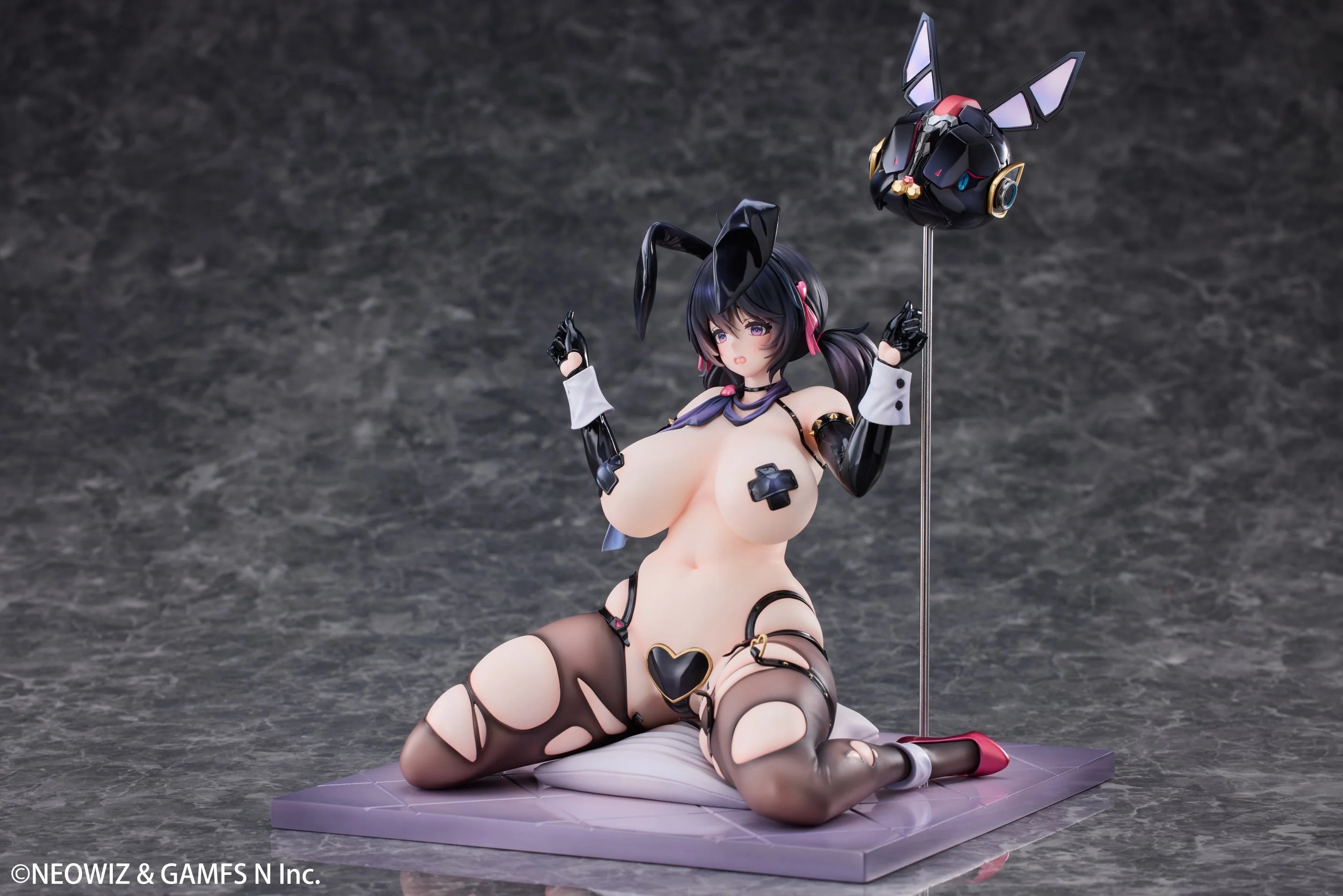 Brown Dust 2 - Loen (Celebrity Bunny Ver.) 1/6 Scale Figure Lovely