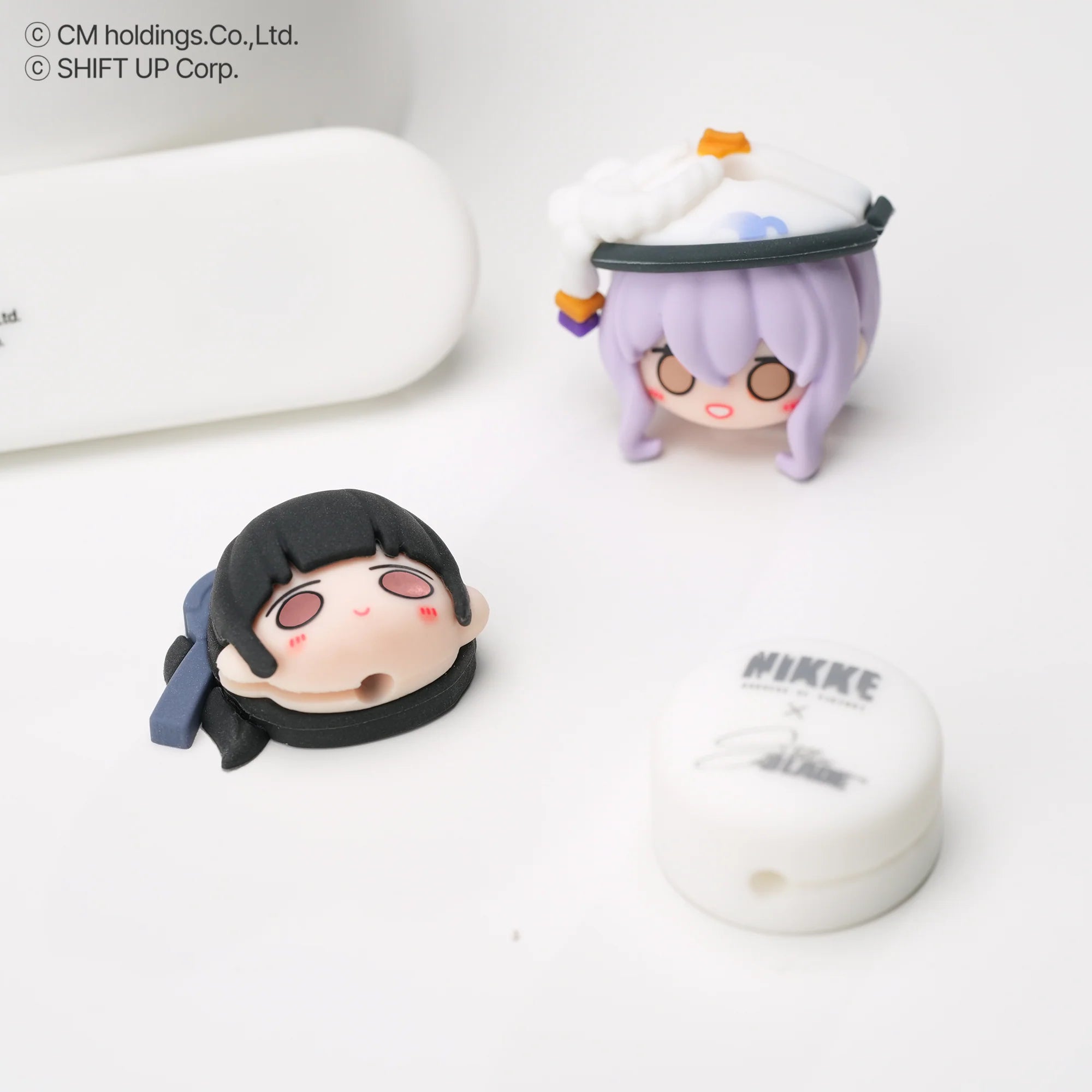 GODDESS OF VICTORY: NIKKE X Stellar Blade - EVE & Scarlet Cable Holder GNF TOYZ