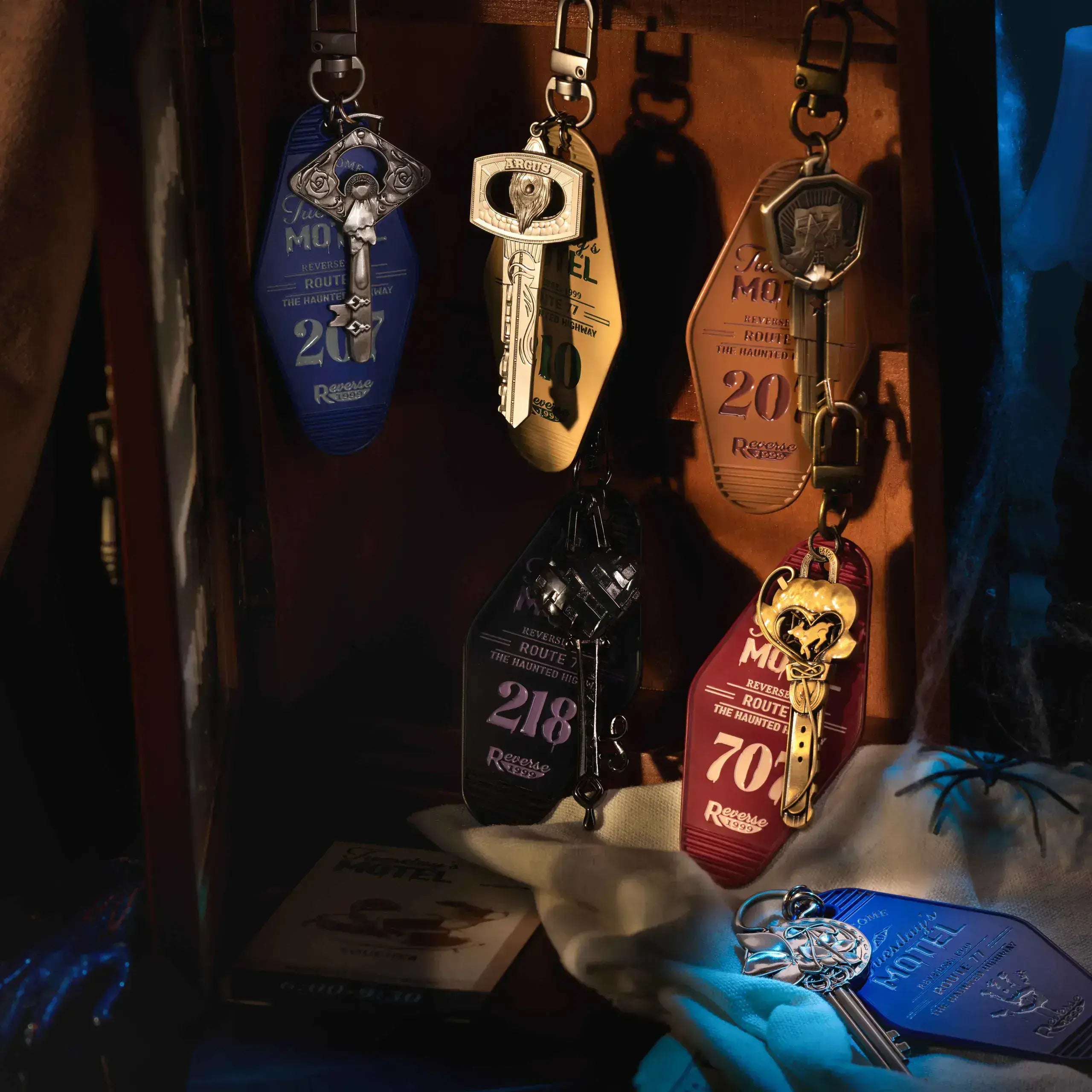 Reverse: 1999 - Keys to The Doors Series Keychain BLUEPOCH