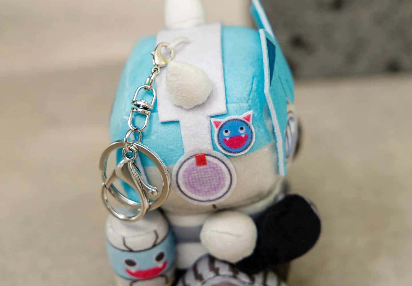 Goddess of Victory: Nikke - Mecha Shifty Doro＆ Choonsik KAKAO FRIENDS Collab Series Plush Keychain GNF TOYZ