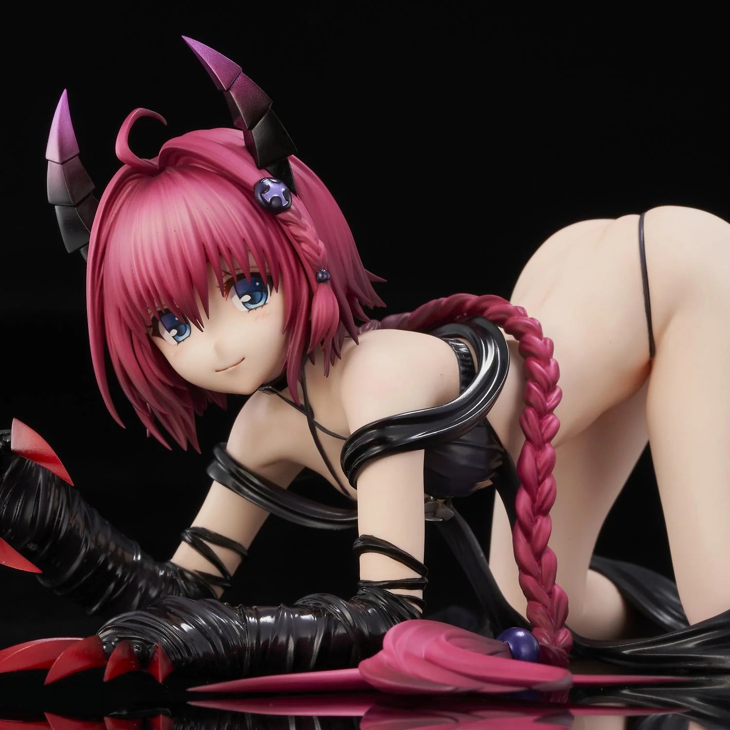To Love-Ru Darkness - Mea Kurosaki (Darkness Ver.) 1/6 Scale Figure Union Creative