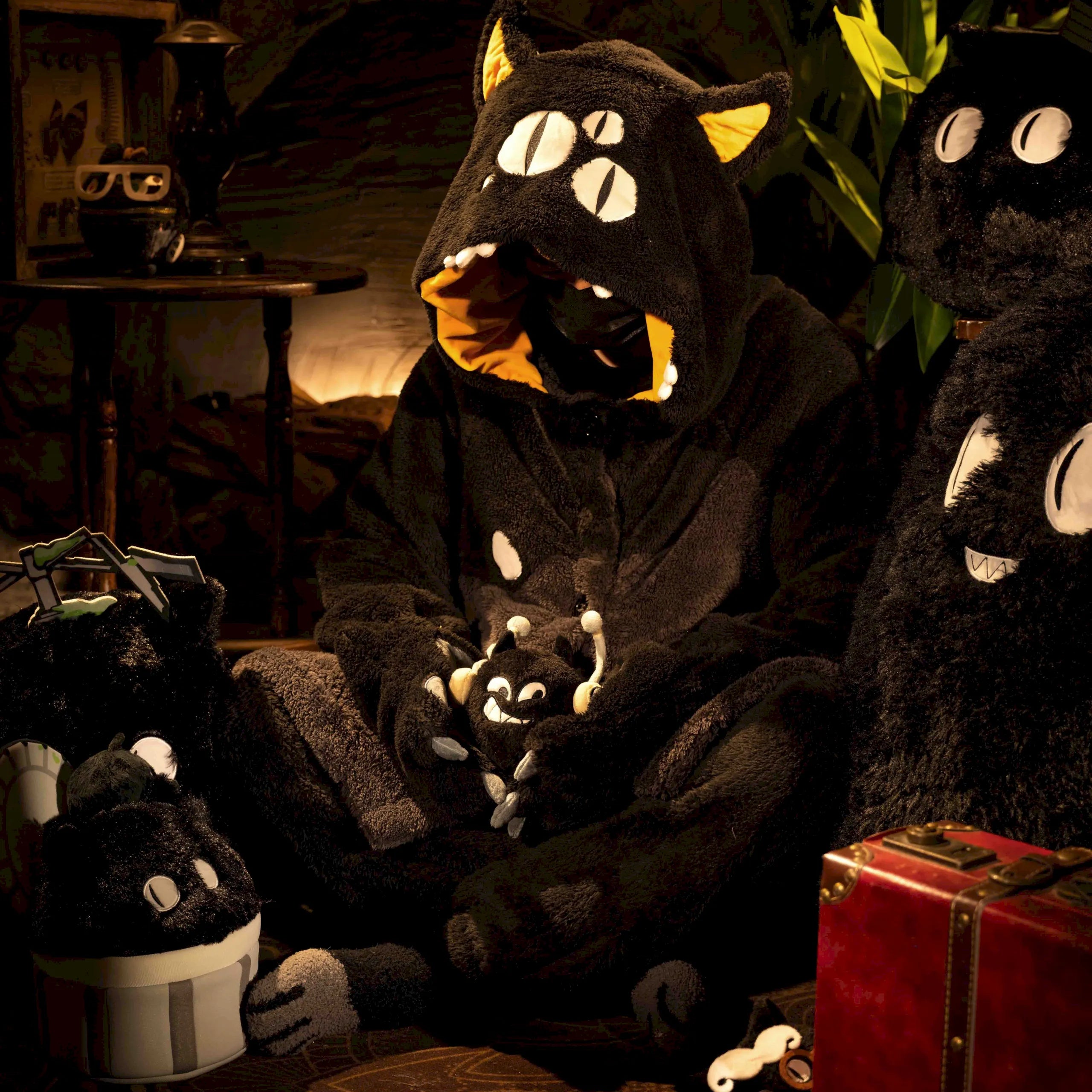 Reverse: 1999 - The Carbuncle The Devil Wears Pajamas Series Winter Sleepwear BLUEPOCH