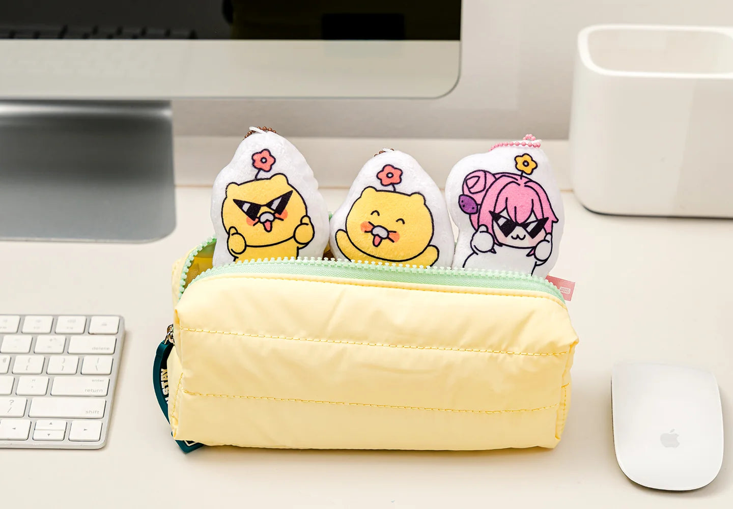 Goddess of Victory: Nikke - Doro＆Choonsik KAKAO FRIENDS Collab Series Keychain Blind Box GNF TOYZ