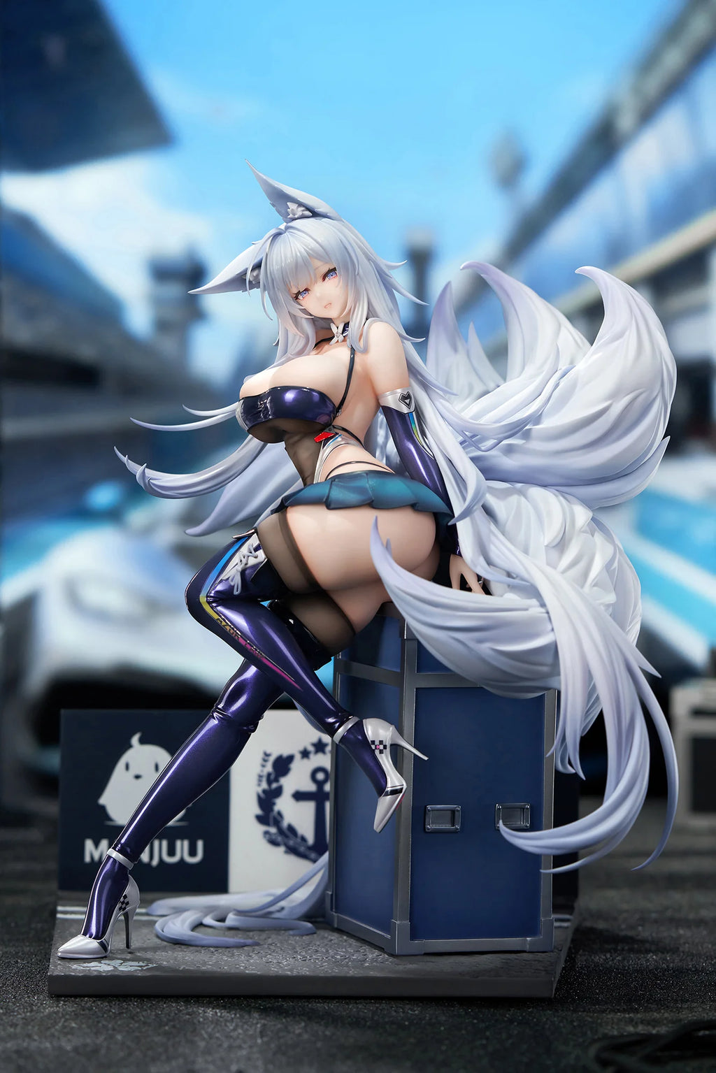 Azur Lane - Shinano (Moonlit Chrome Ver.) 1/7 Scale Figure APEX