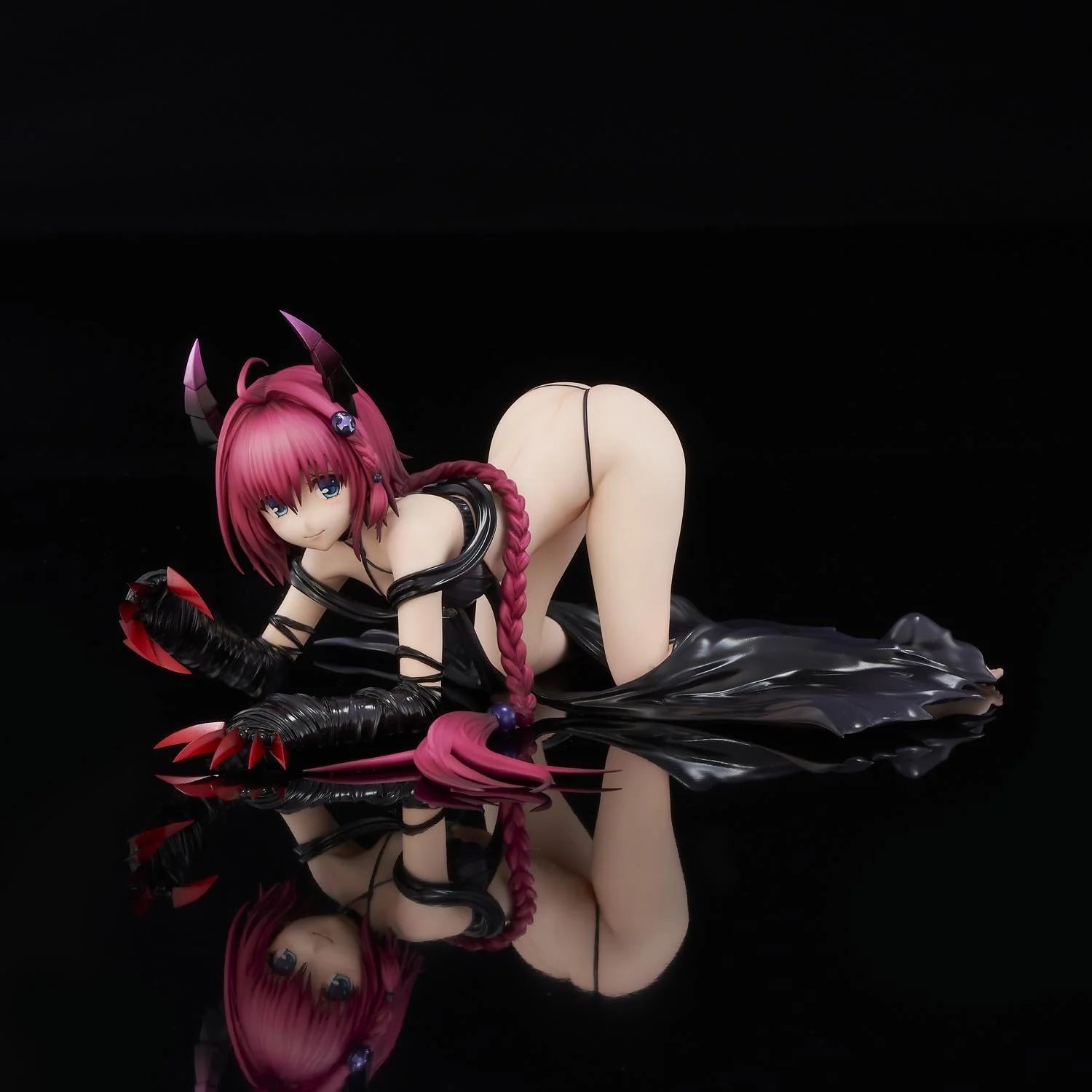 To Love-Ru Darkness - Mea Kurosaki (Darkness Ver.) 1/6 Scale Figure Union Creative