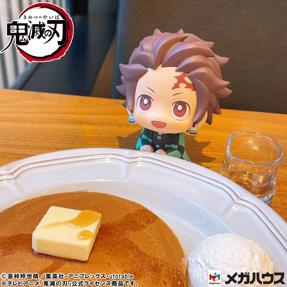 Demon Slayer: Kimetsu no Yaiba - Tanjiro Kamado (Sharp face Ver.) & Nezuko Kamado (Conquered the Sun Ver.) Set [with gift] Lookup Mini Figure MegaHouse