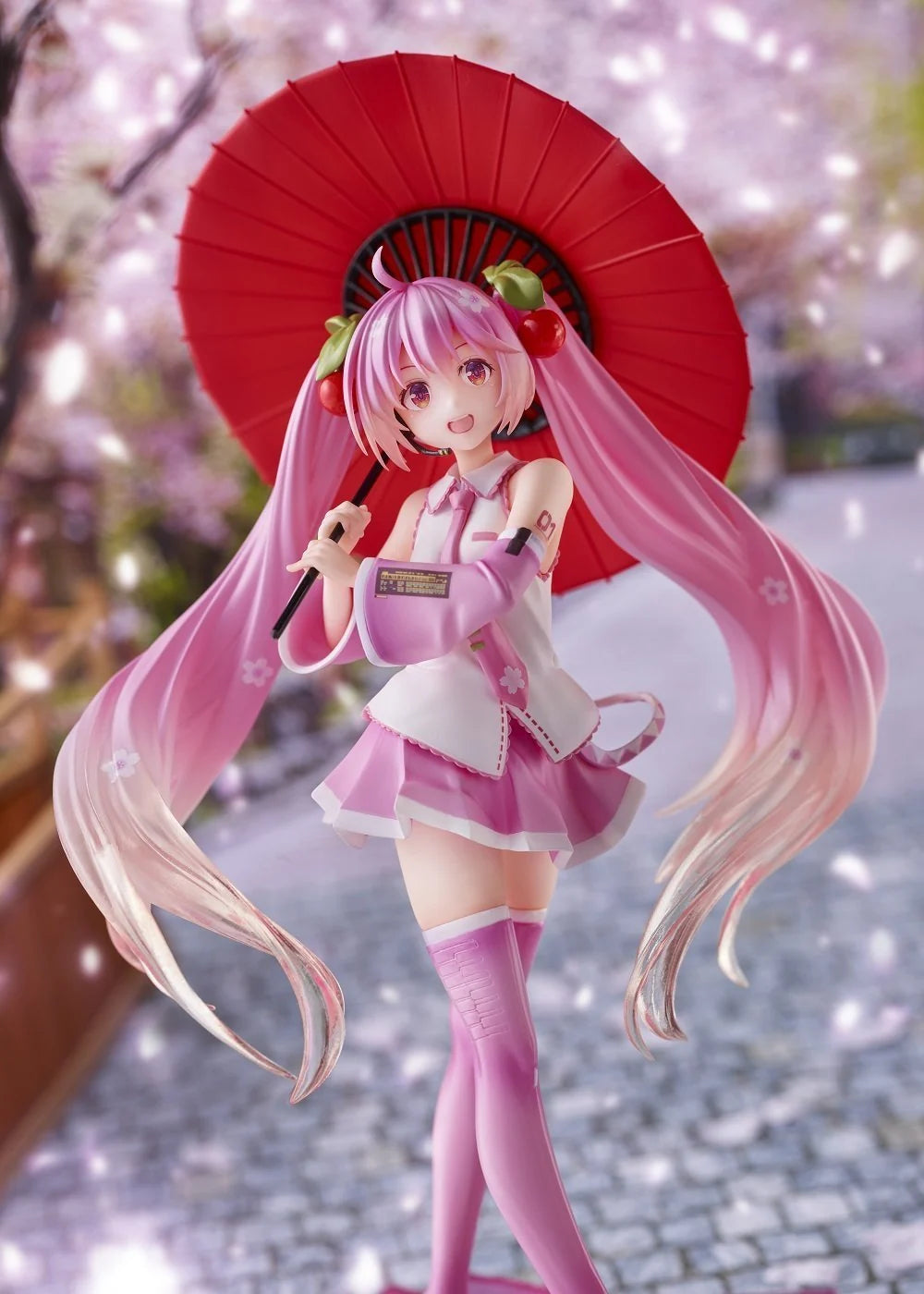 Hatsune Miku - Sakura Miku (2nd season Japanese Umbrella ver) Lottery Figure Taito