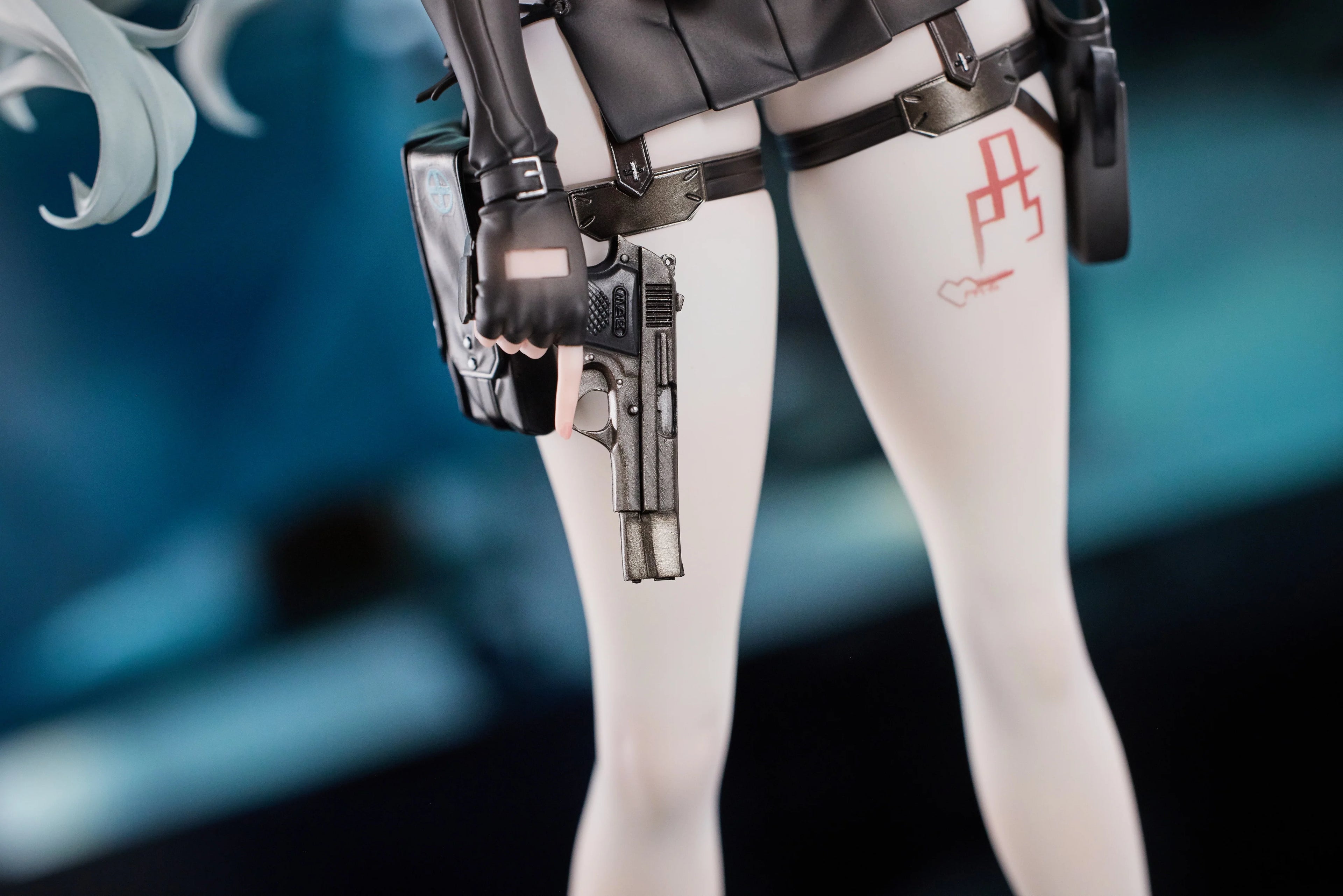 GIRLS' FRONTLINE 2: EXILIUM - Florence Alluring White Feather 1/6 Scale Figure VKEND