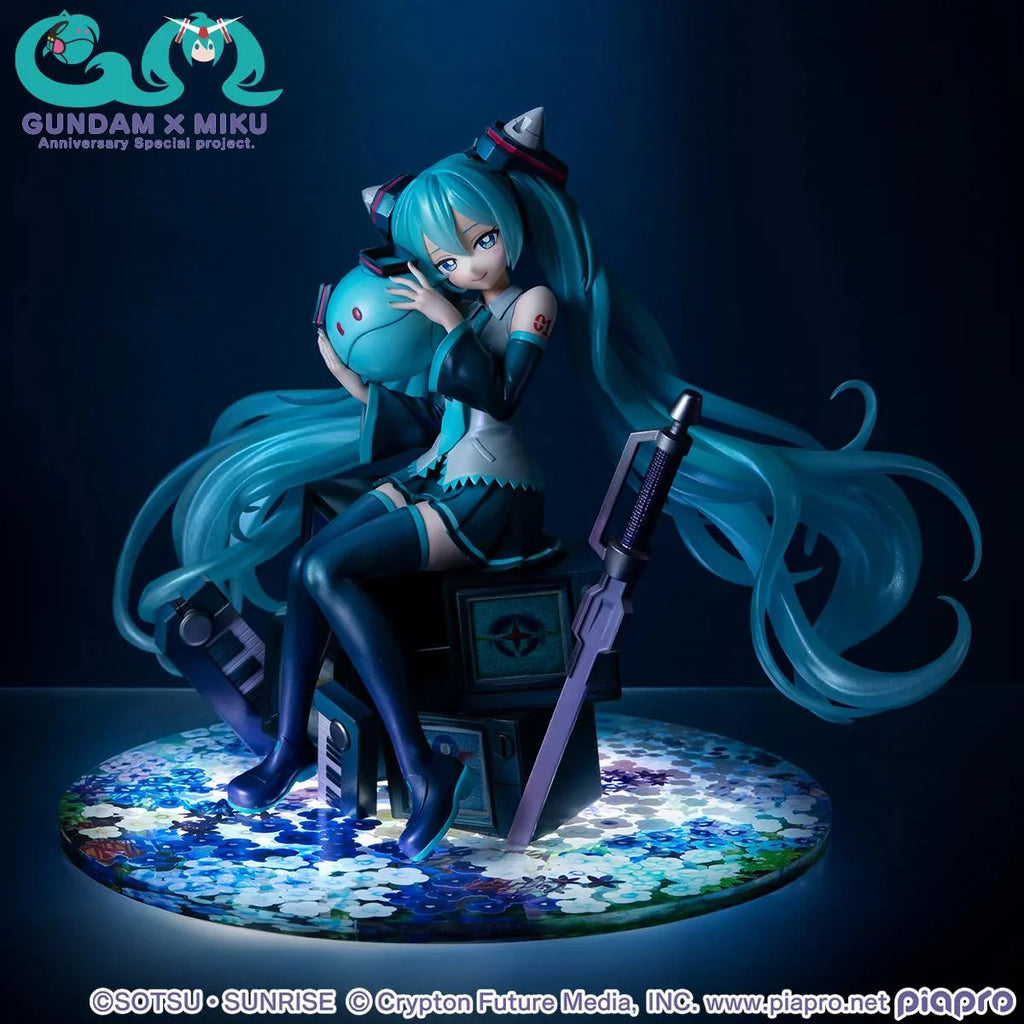 Hatsune Miku x 00 Gundam - Hatsune Miku (Mobile Suit Gundam 45th Anniversary Ver.) 1/7 Scale Figure MegaHouse